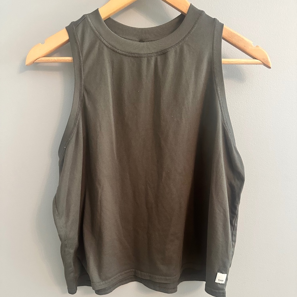 Vuori army green crop tank